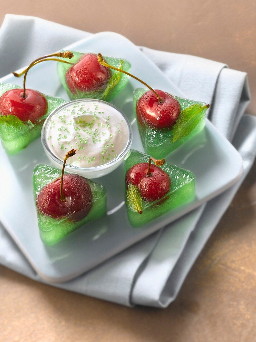 Cherry and mint jelly bites