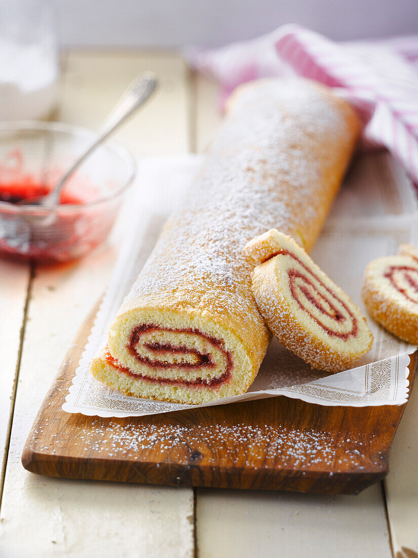 Strawberry jam rolled sponge cake