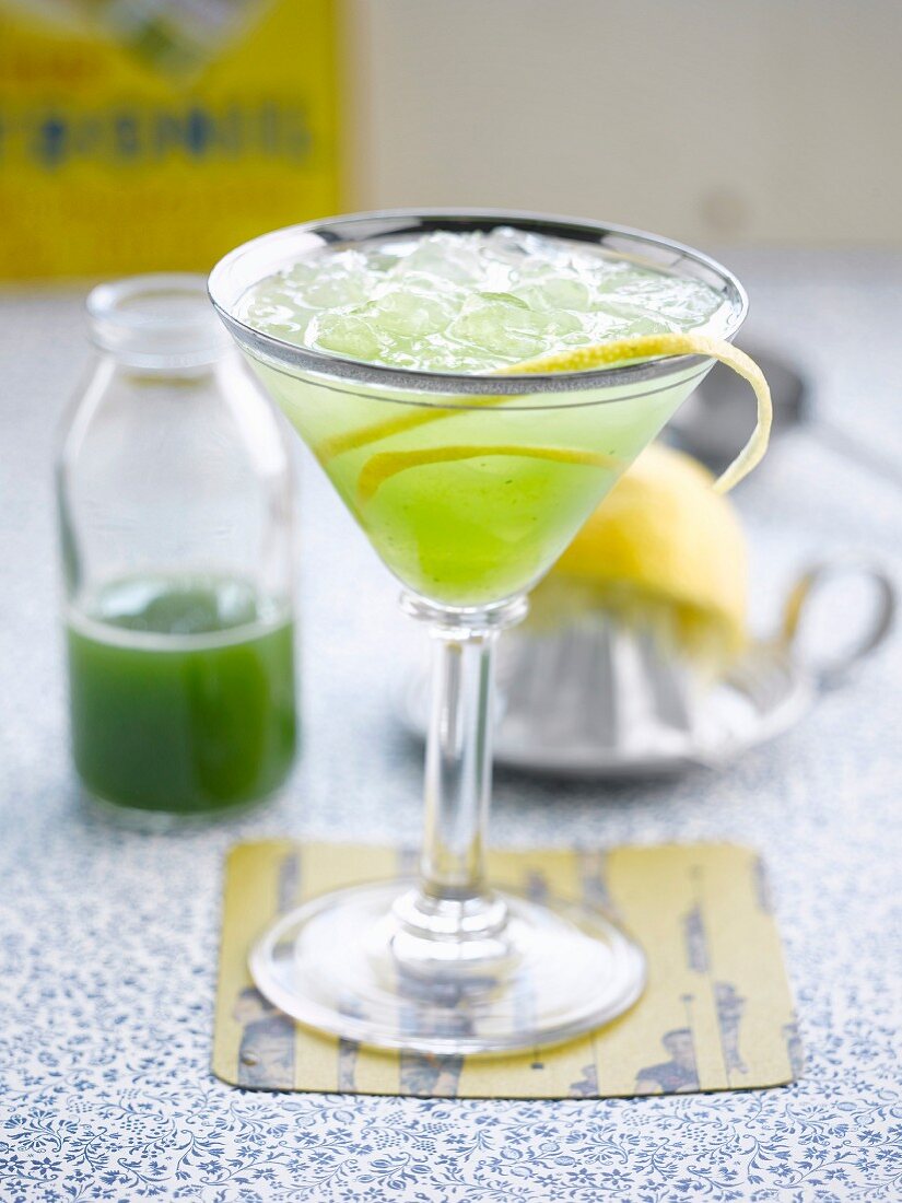 Gin-cucumber Gimlet cocktail