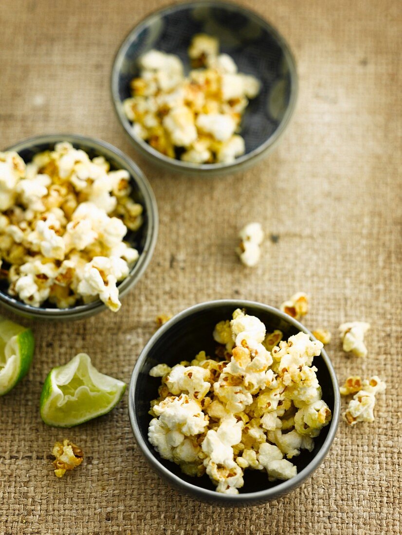 Süsses Popcorn mit Limette