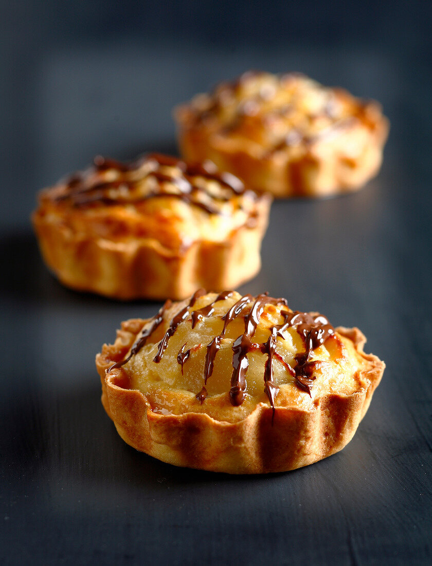 Pear-choclate tartlets