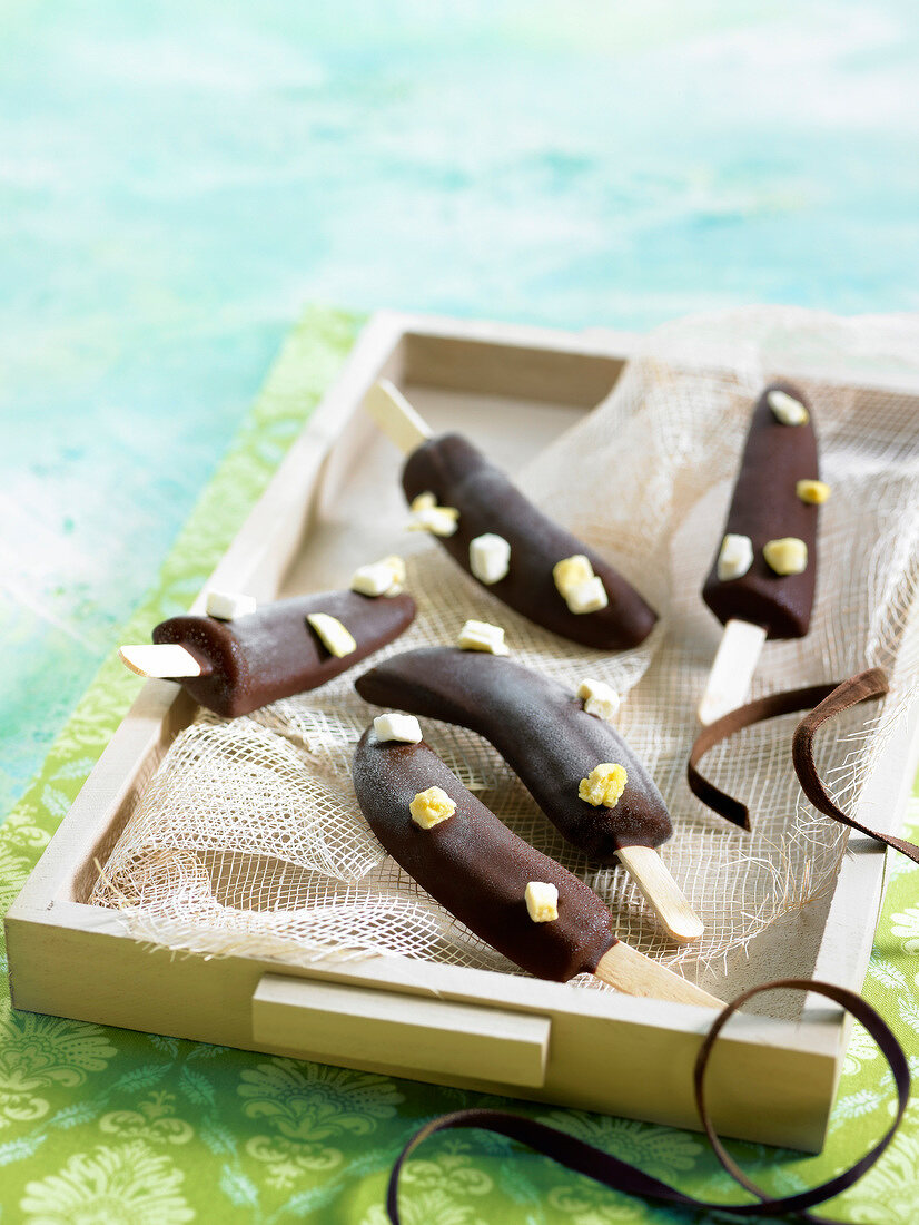 Chocolate ice cream bananas