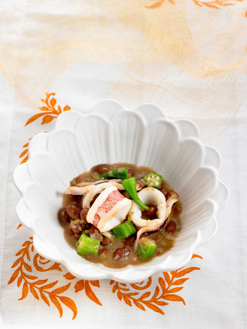 Squid stew with red beans and okras