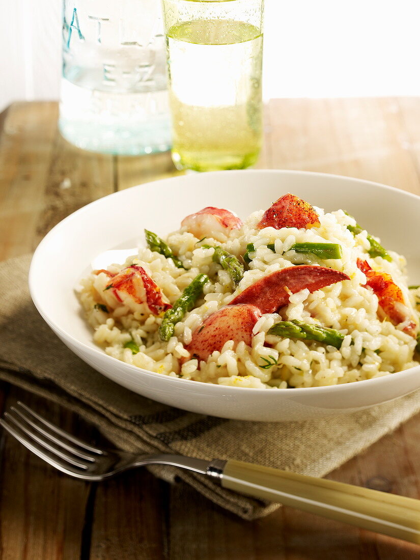 Risotto with green asparagus and lobster