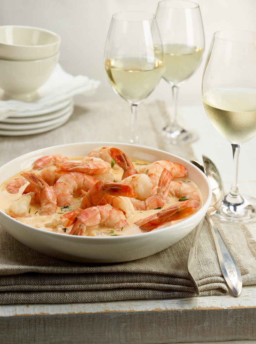 Shrimps in creamy sauce