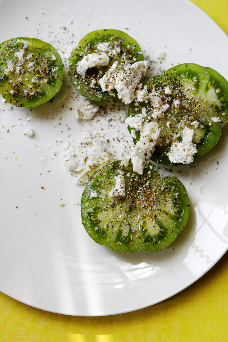 Grüne Tomaten mit Feta