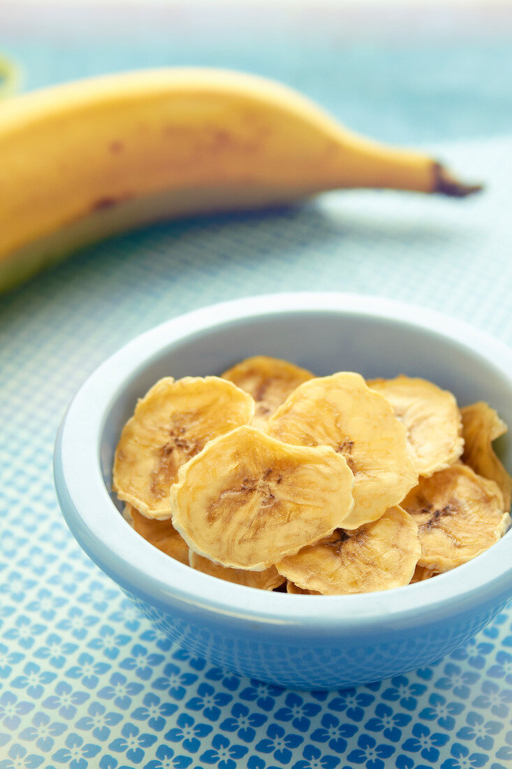 Dried banana slices