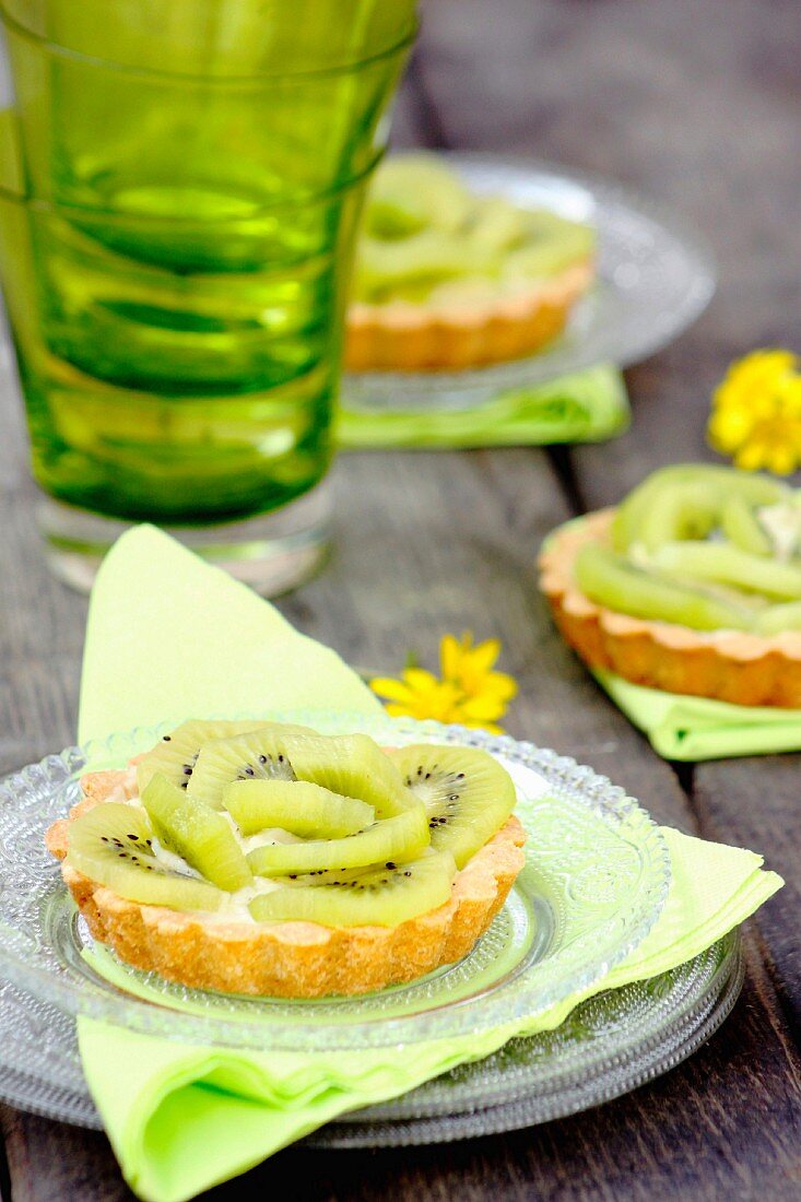 Vanilletörtchen mit Kiwi