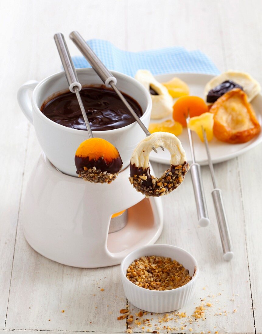 Chocolate Fondue with soft fruit praline