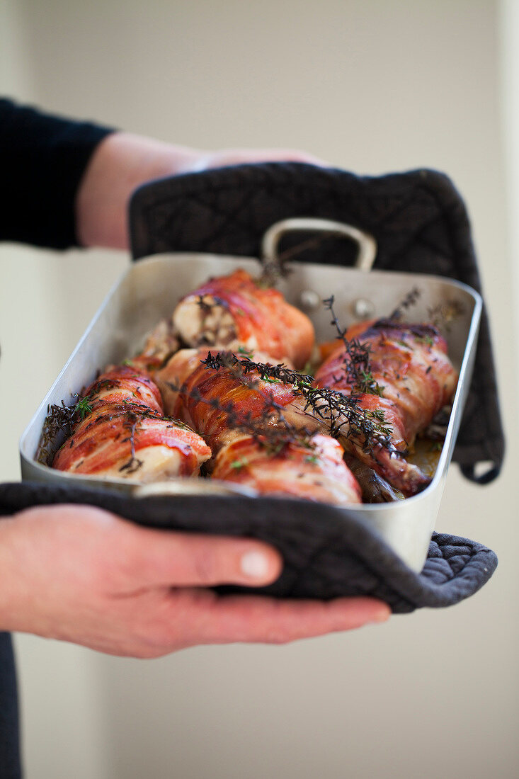 Lapin à la gombertoise (Hase im Speckmantel, Frankreich)