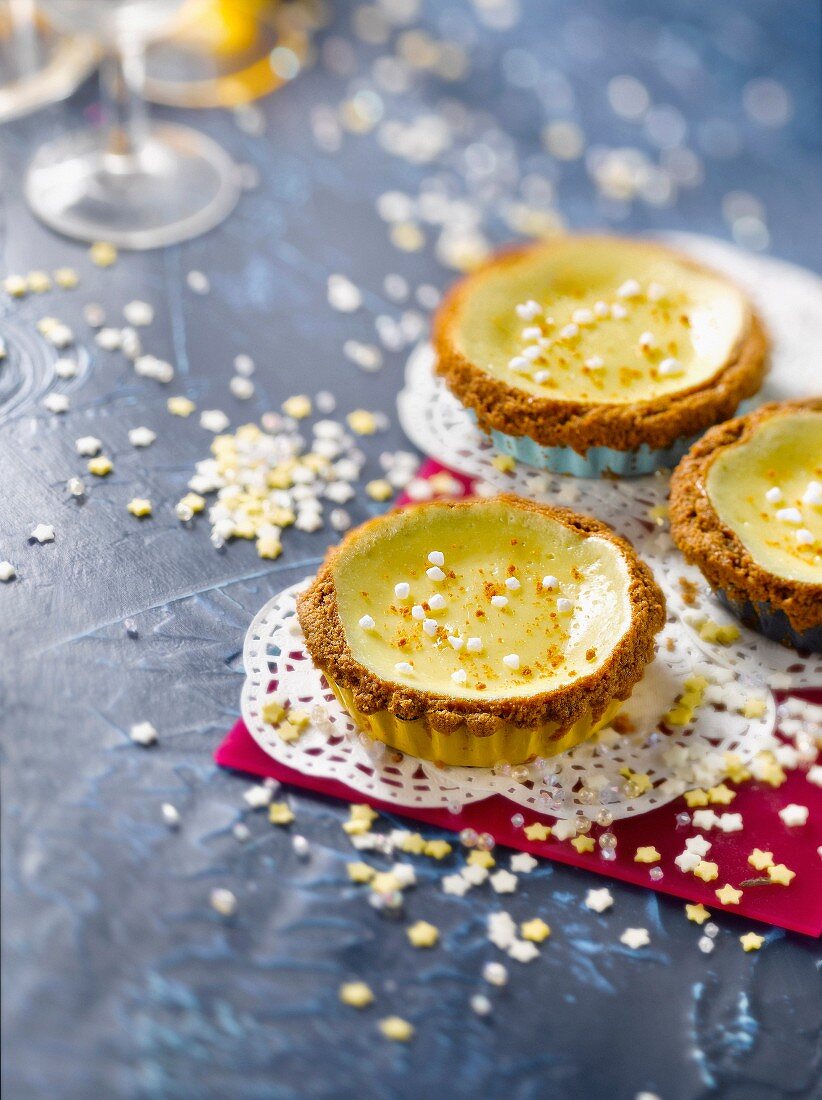 Lime and Speculos tartlets