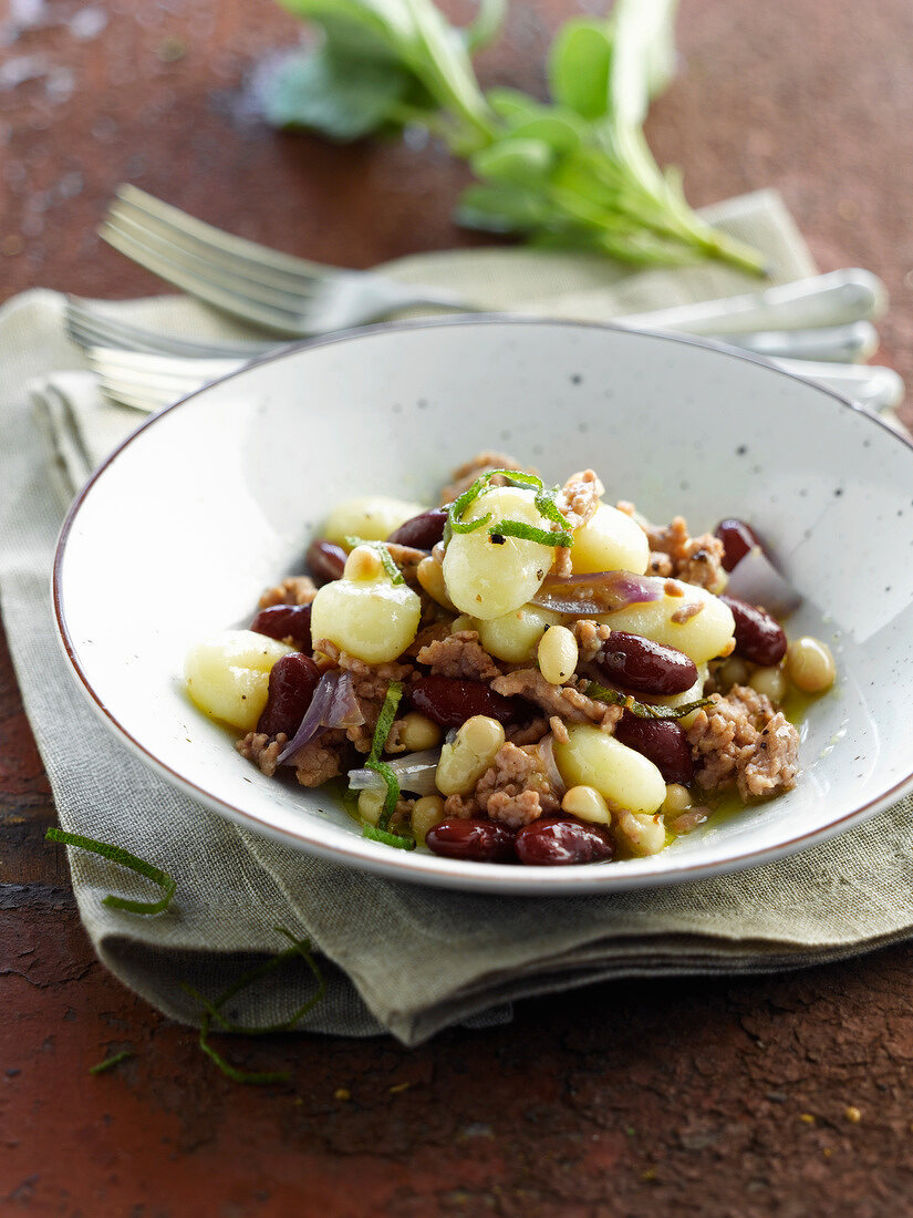 Gnocchi mit Hackfleisch und Kidneybohnen