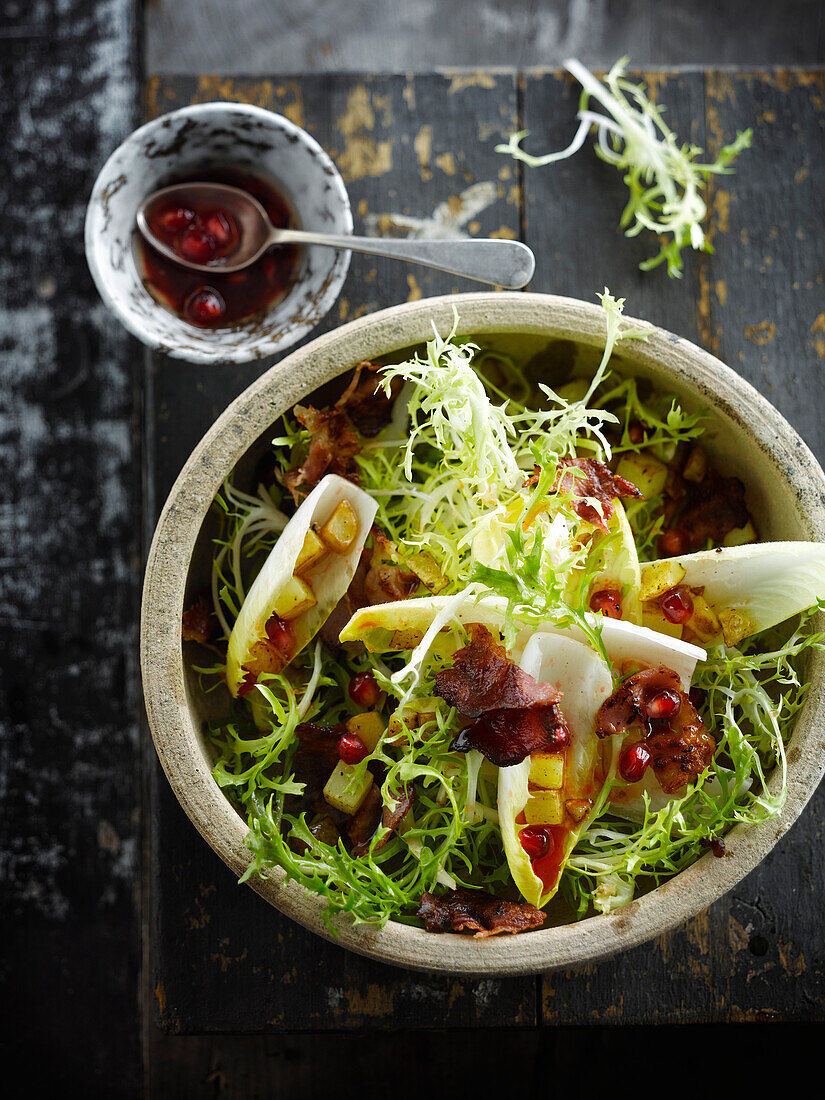Curly endive,chicory,potato and streaky bacon salad