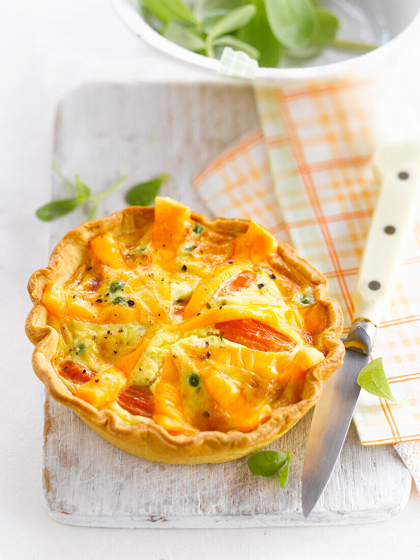 Carrot,pea and cheese individual quiche