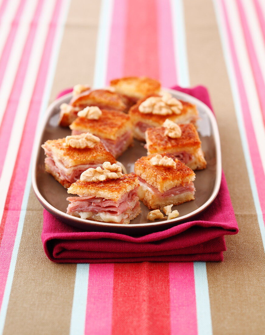 Ham-Comté and walnut toasted appetizers