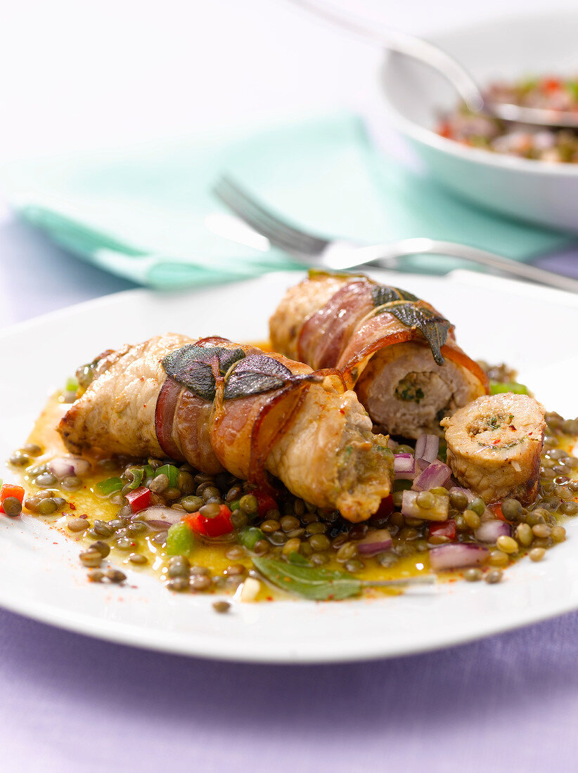 Chicken liver Involtinis with green lentils