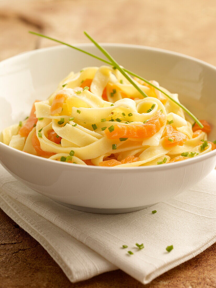 Tagliatelles with salmon