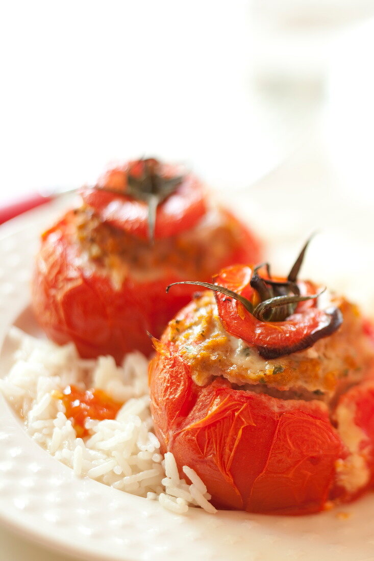 Stuffed tomatoes with rice
