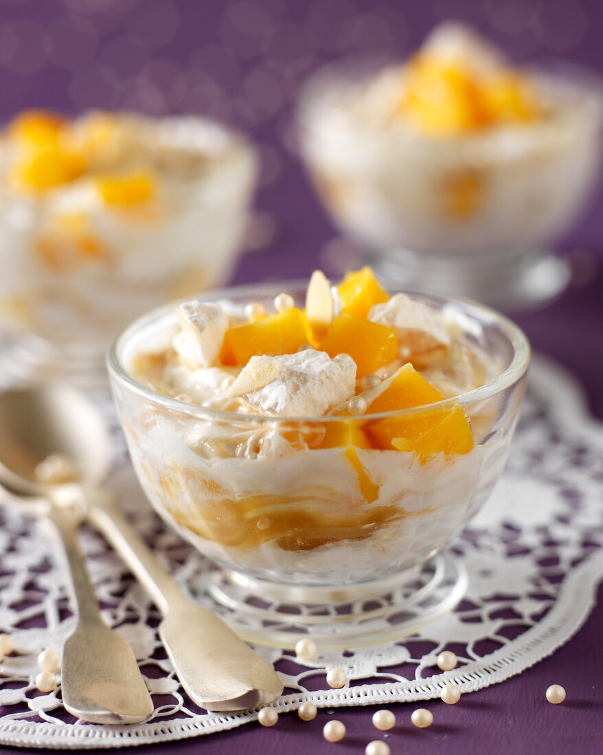 Diced mango with meringue and lemon curd
