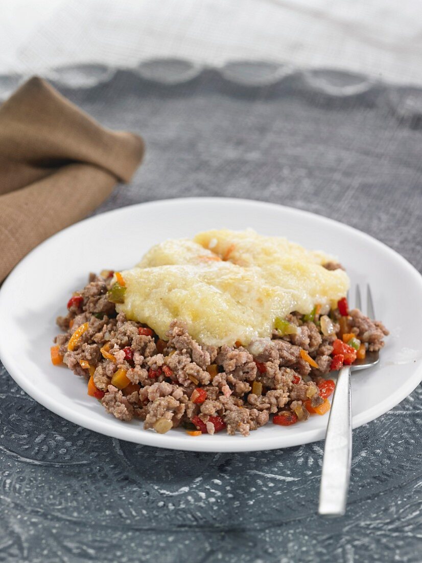 Polenta with ground meat and vegetables