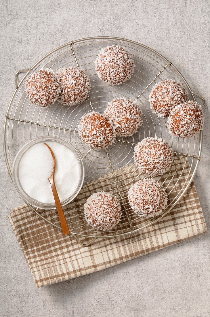 Coconut balls