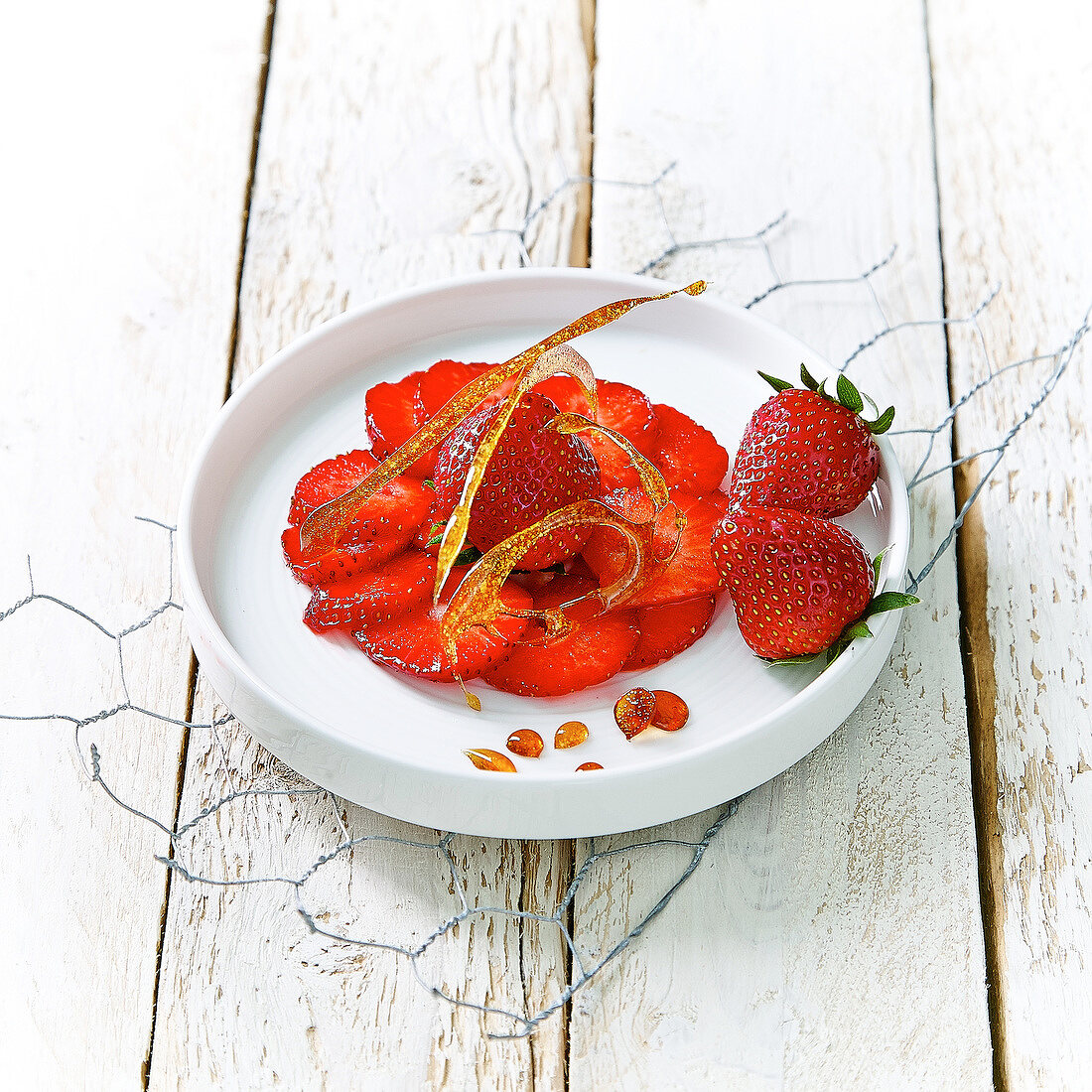 Erdbeer-Carpaccio mit Karamell