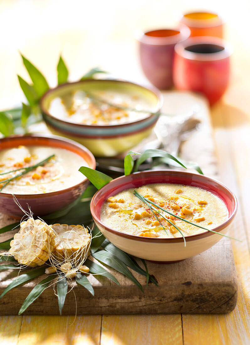 Maiscremesuppe mit Hähnchen