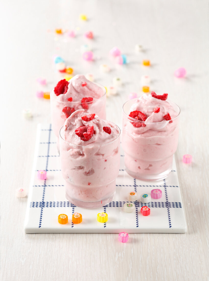 Frozen raspberry yoghurts