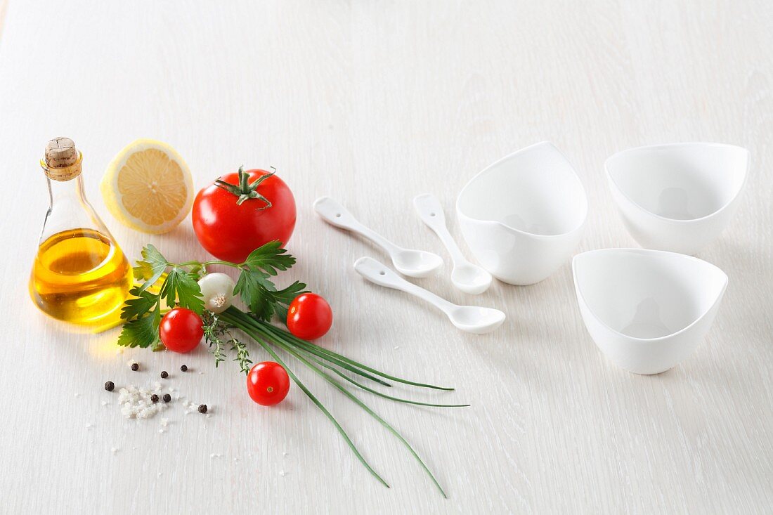 Zutaten für Tomatensuppe mit Kräutern