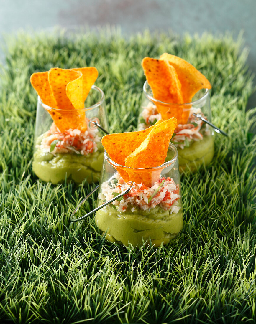 Avocado-crab and lime mousse for tortillas