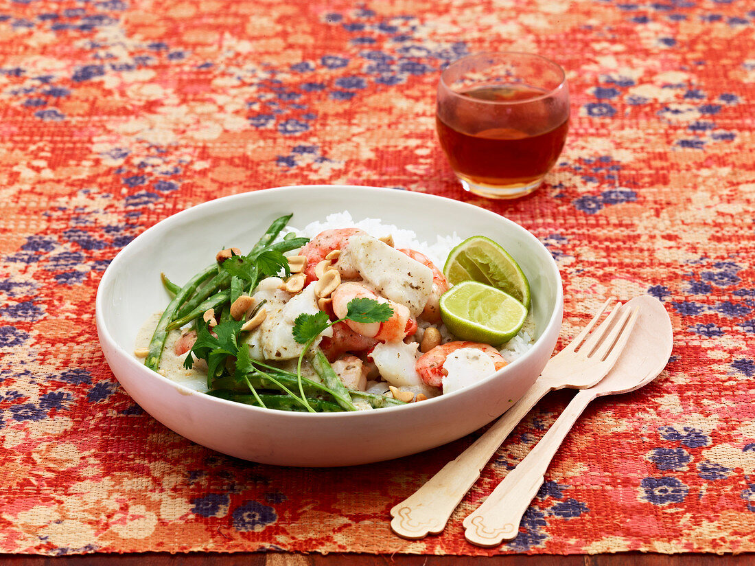 Rice and seafood Indian-style salad