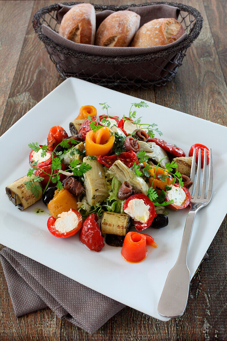 Antipasti salad