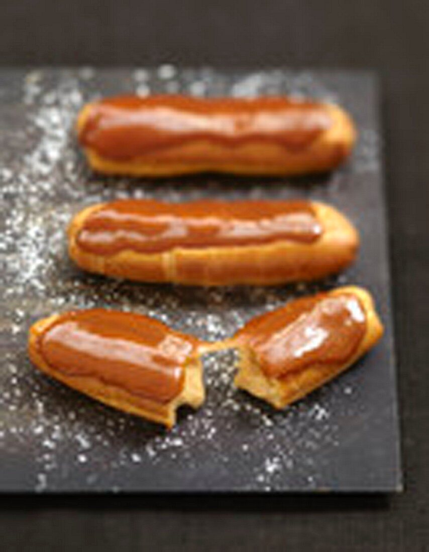 Salted-butter toffee Eclairs