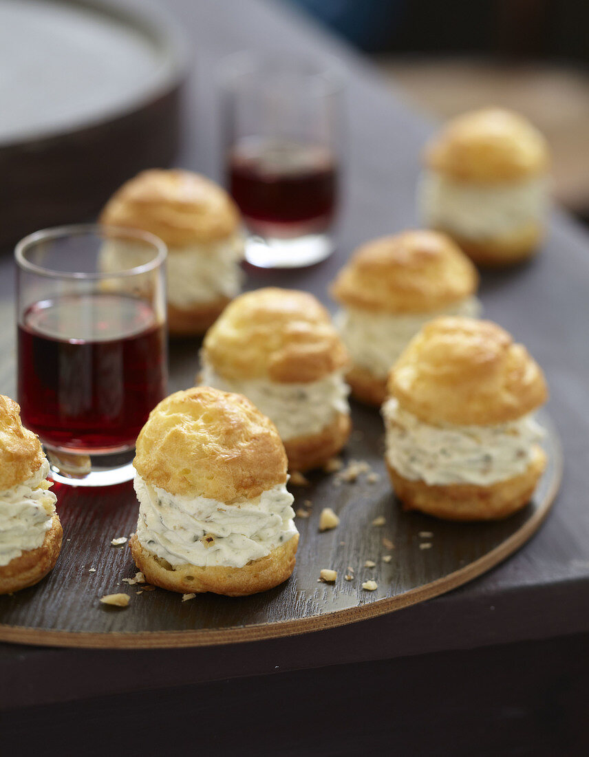 Roquefort and walnut pastry puffs