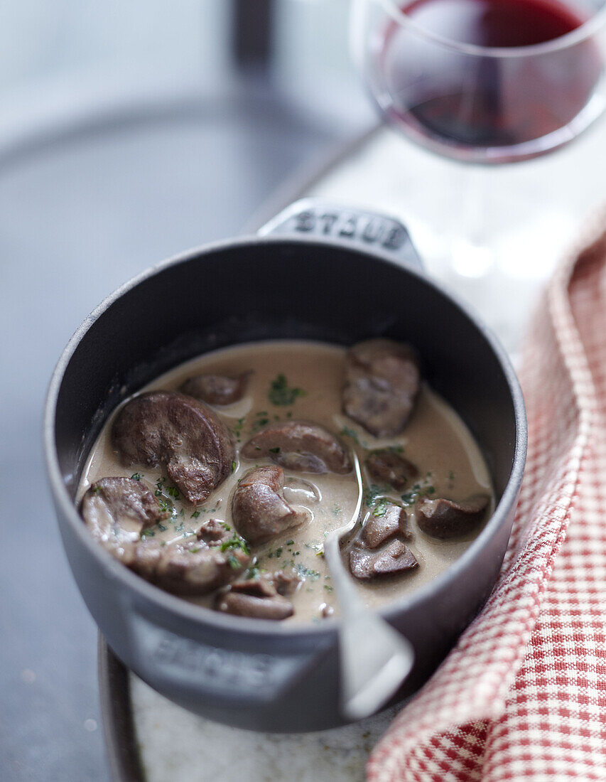 Veal kidneys with Madère