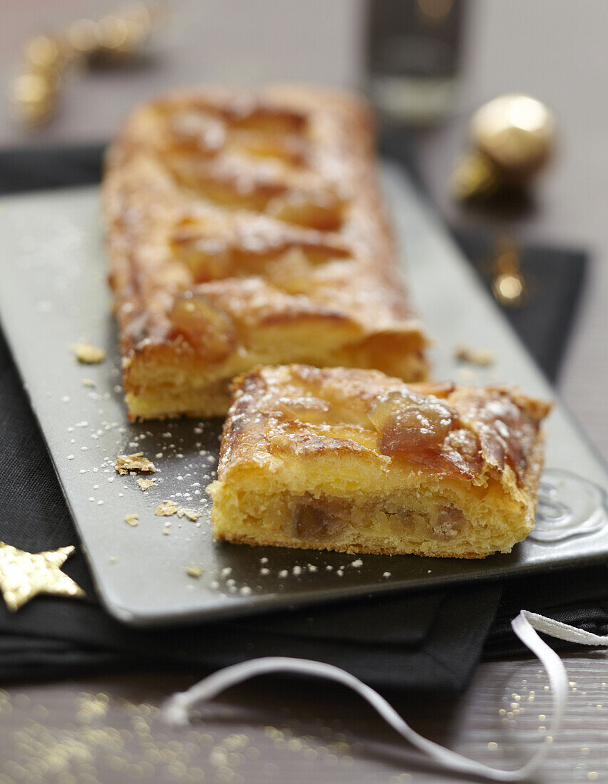 Almond and candied chestnut flaky pastry pie