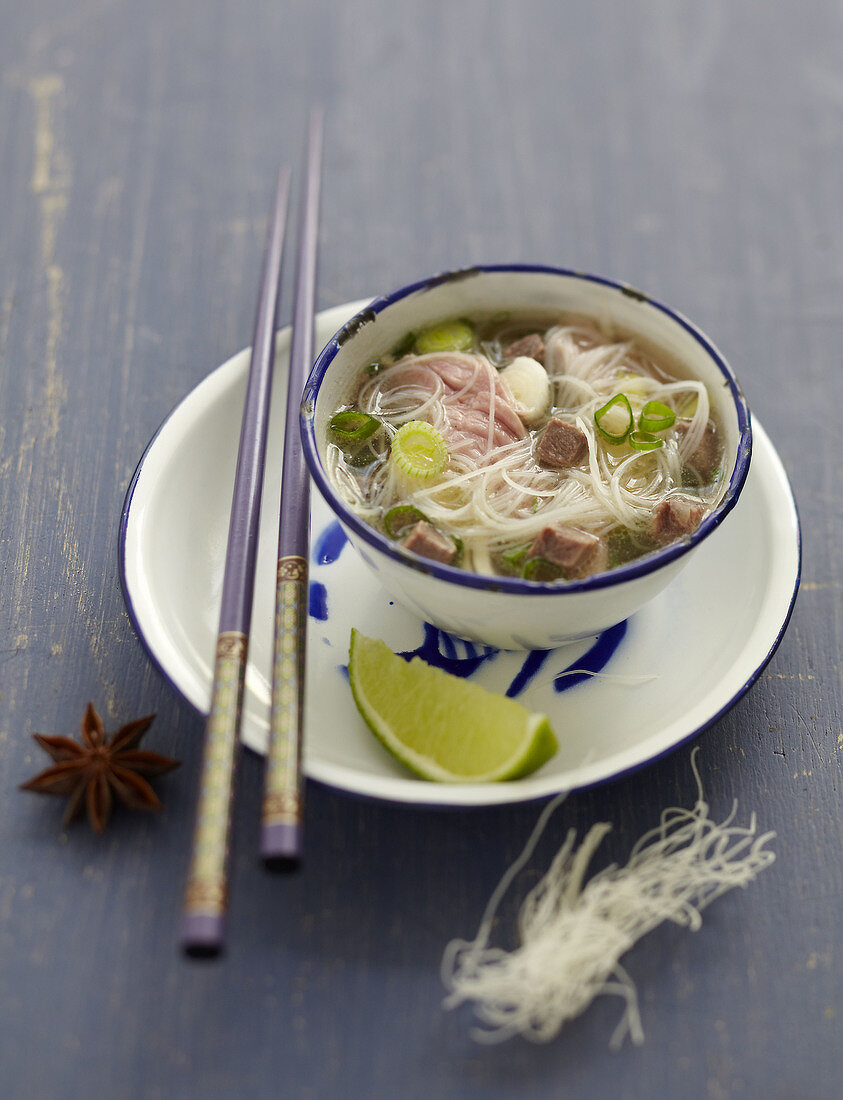 Pho-Bo, Reisnudelsuppe mit Rindfleisch aus Vietnam