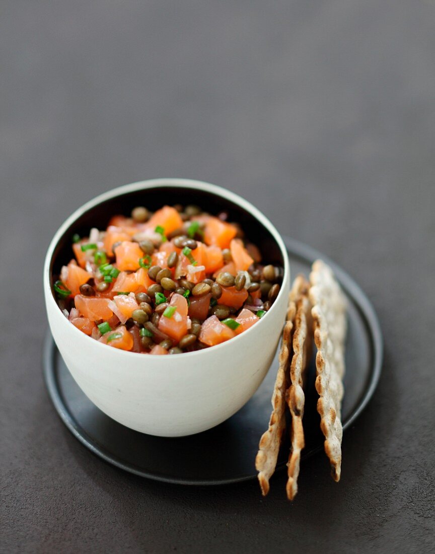 Salmon tartare with lentils