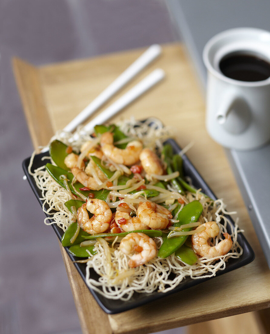 Shrimp and sugar pea Chop-suey