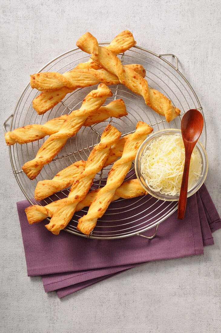 Cheese flaky pastry twists