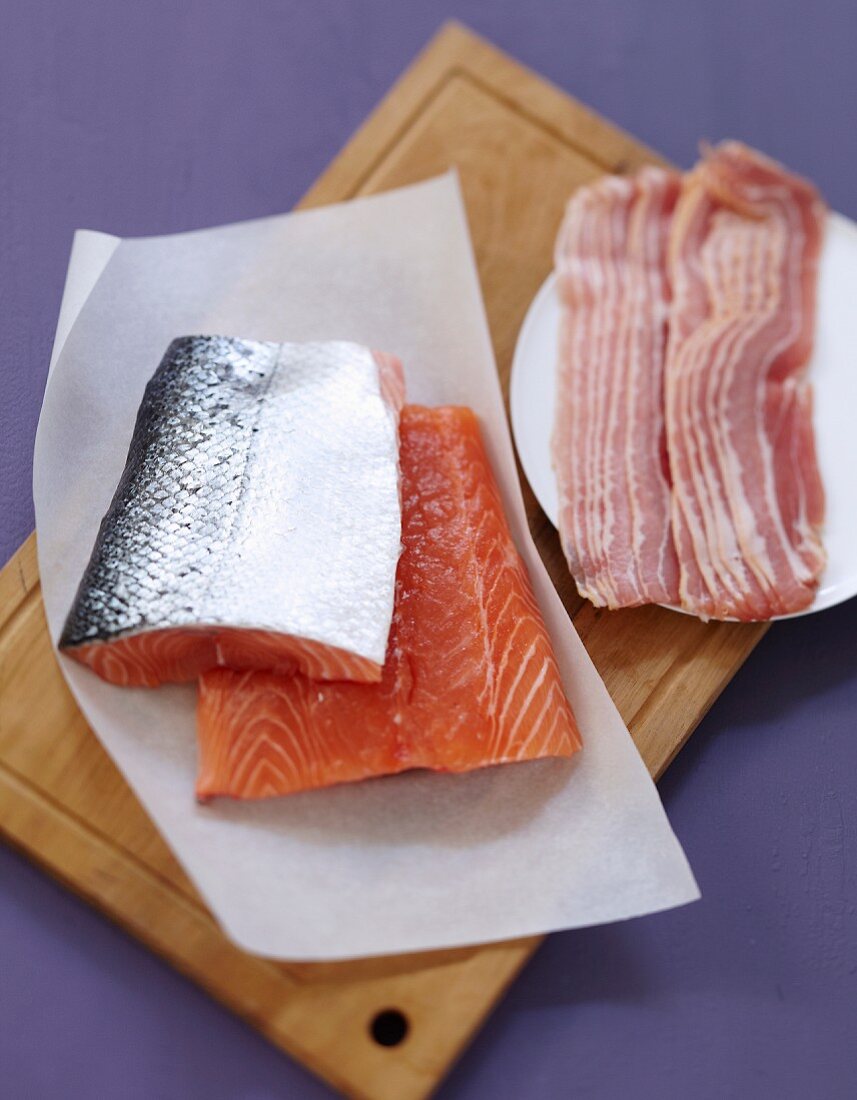 Ingredients for homemade smoked salmon