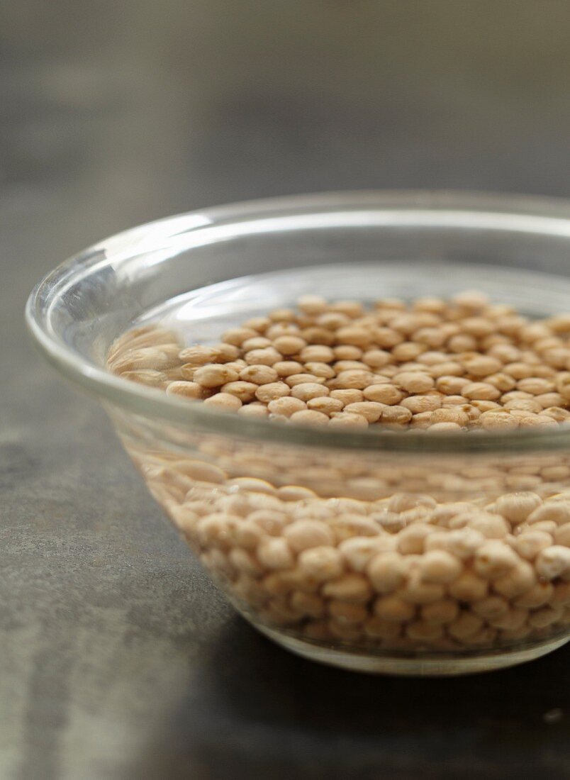 Soaking the chickpeas in a bowl of water