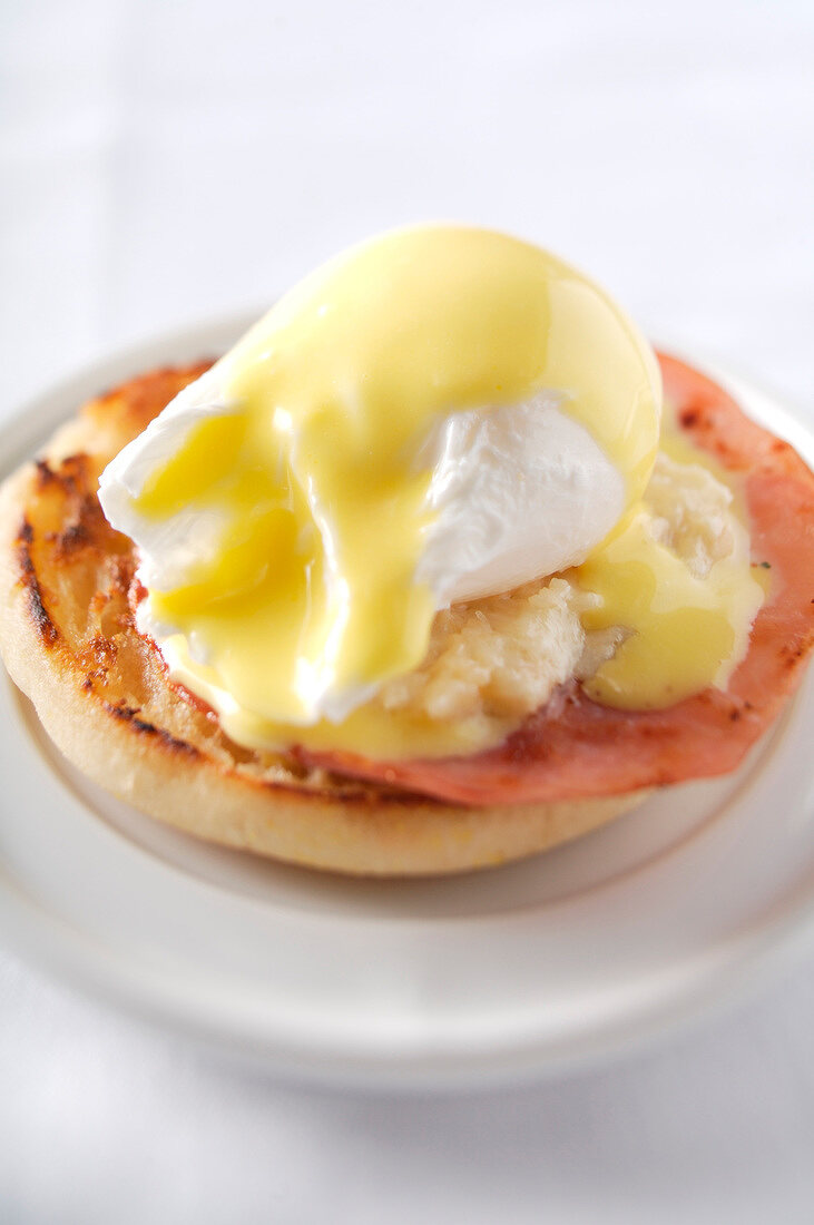 Egg Benedict (Pochiertes Ei mit Mayonnaise)