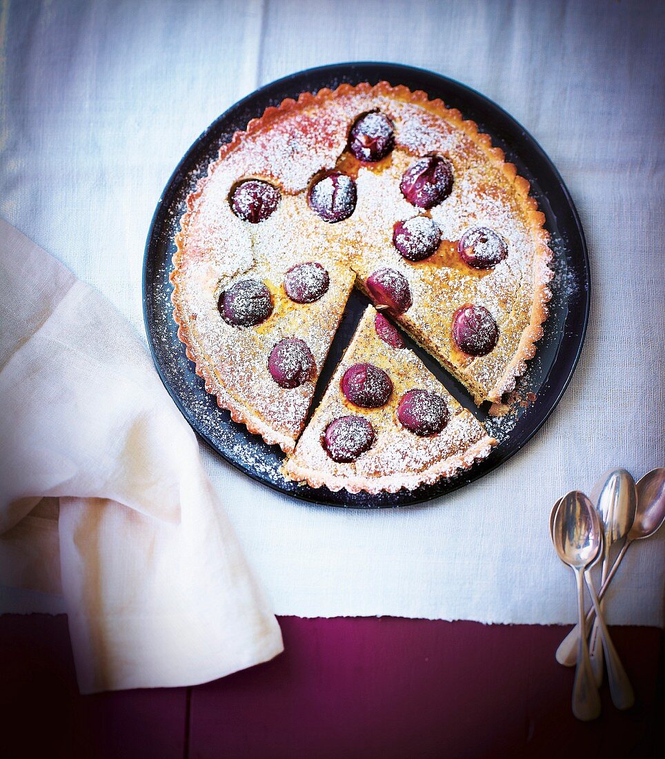 Almond and grape pie