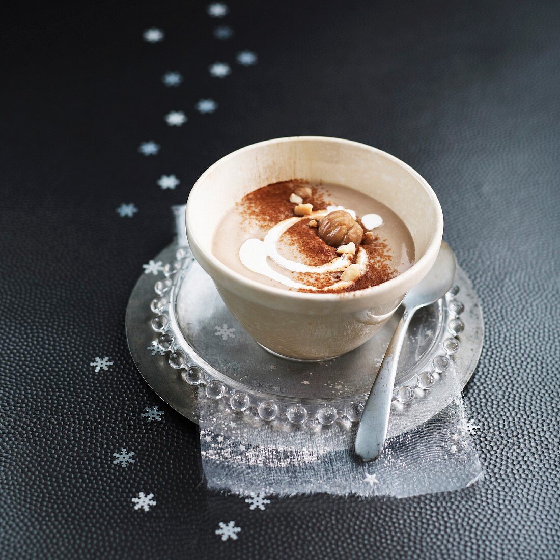 Creamed chestnut soup with cocoa