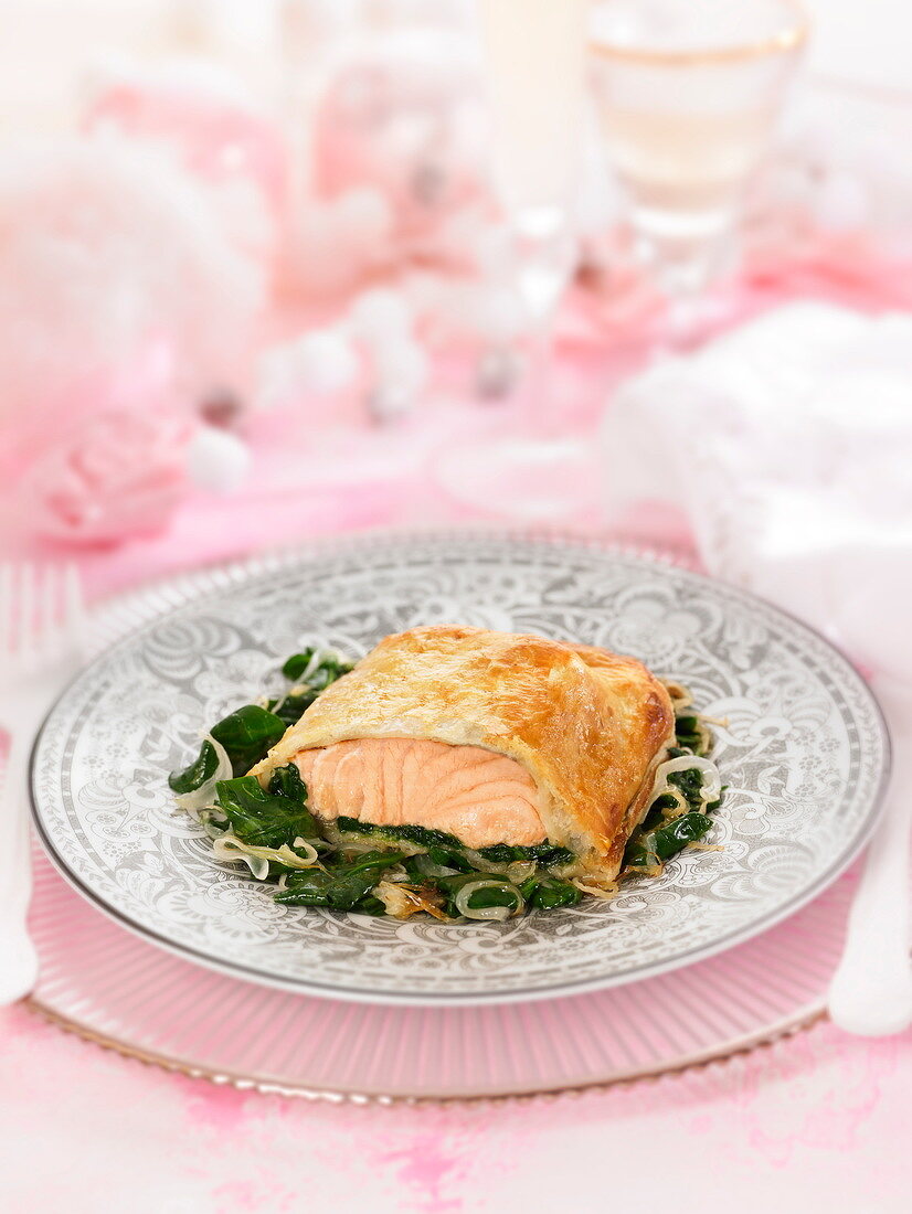 Salmon in pastry crust and spinach fondue