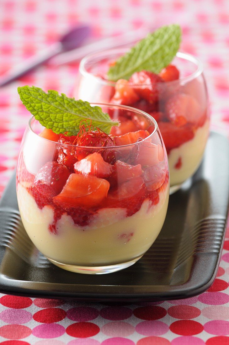 Diced strawberries with light saffron cream