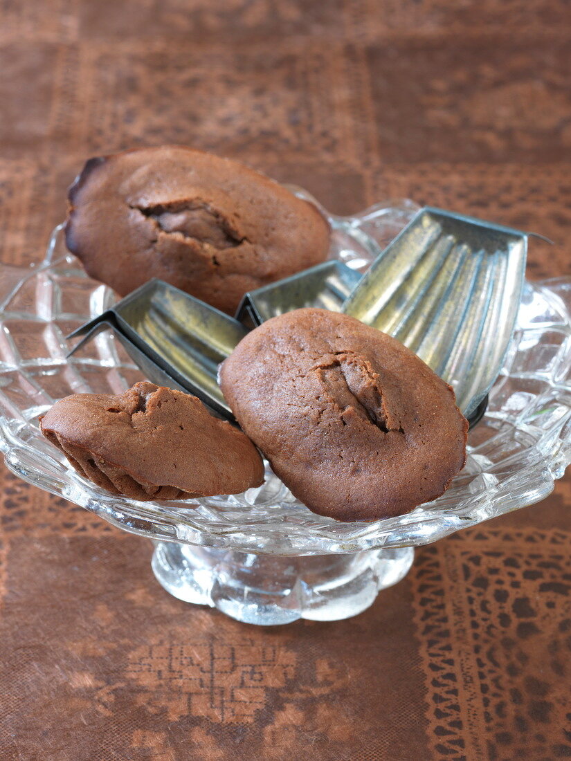 Chocolate madeleines