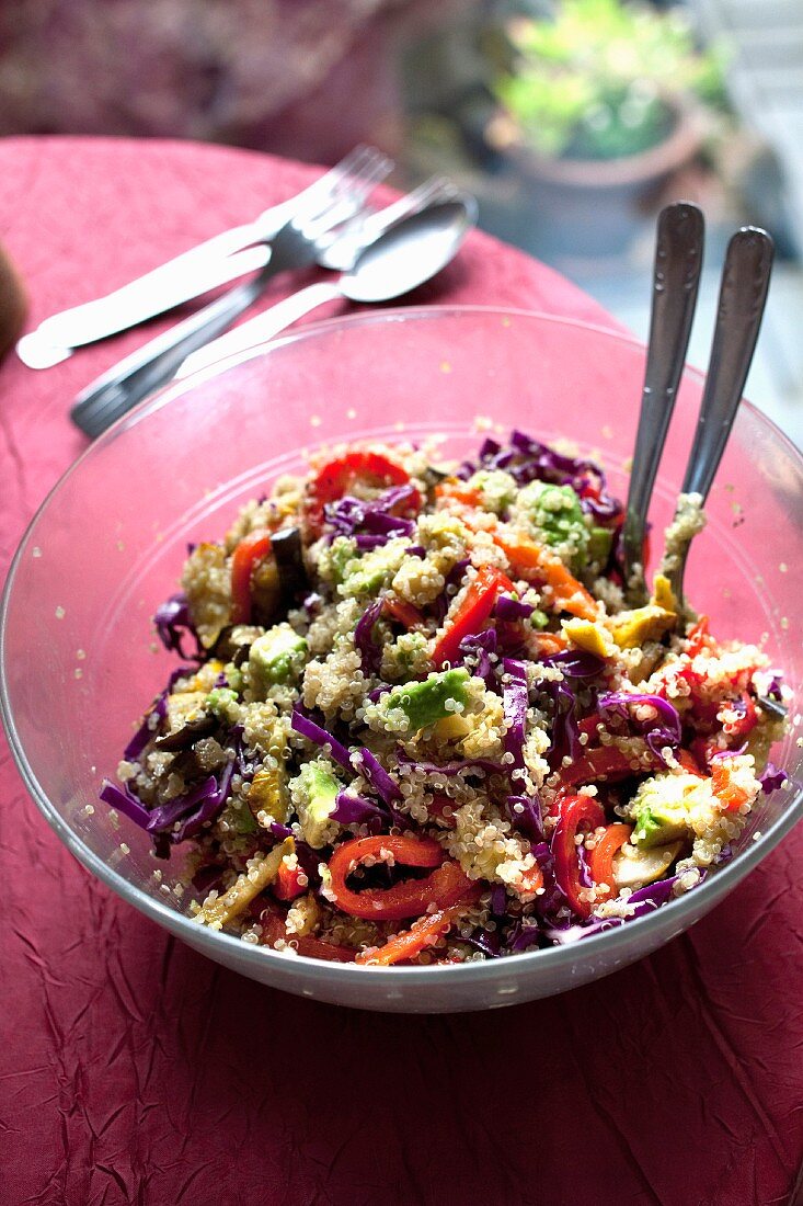 Bunter Quinoa-Salat