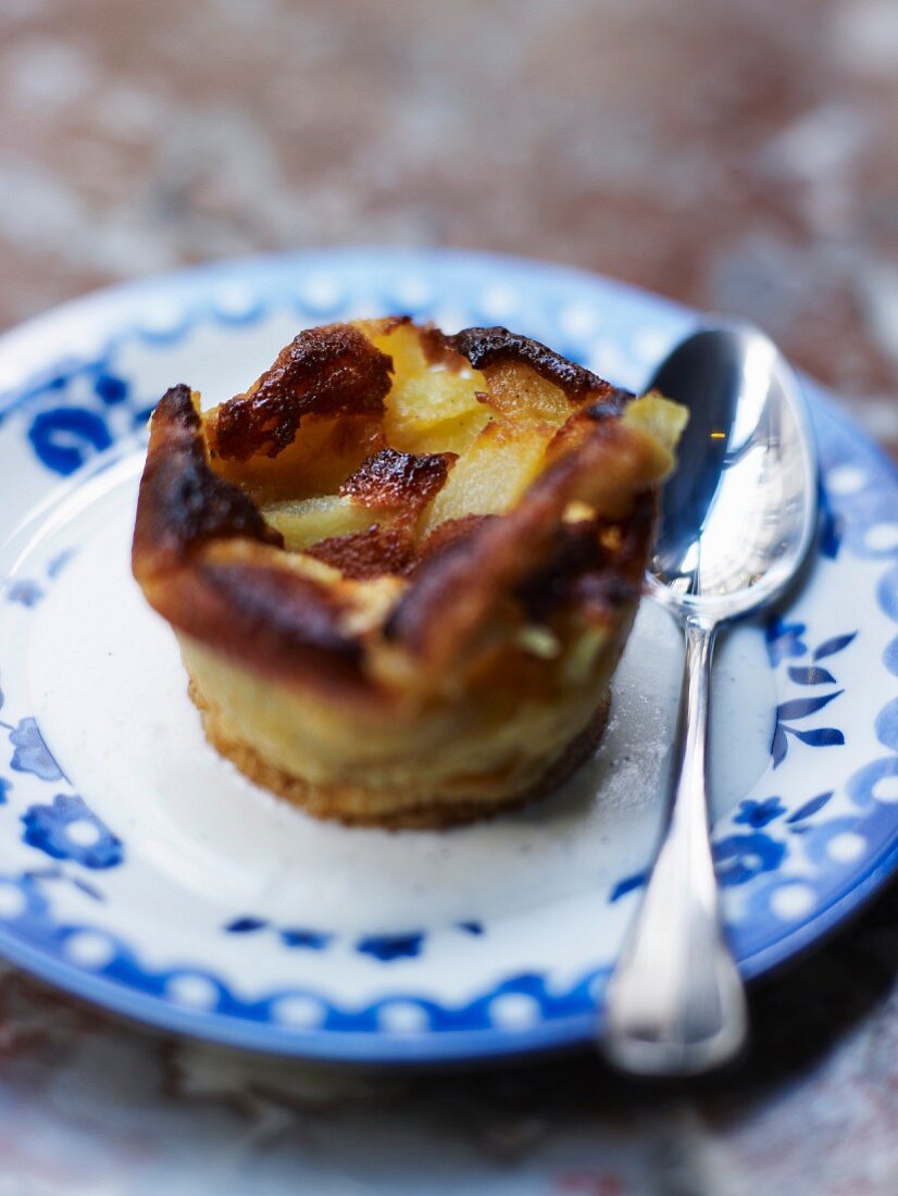 Individual pear batter pudding